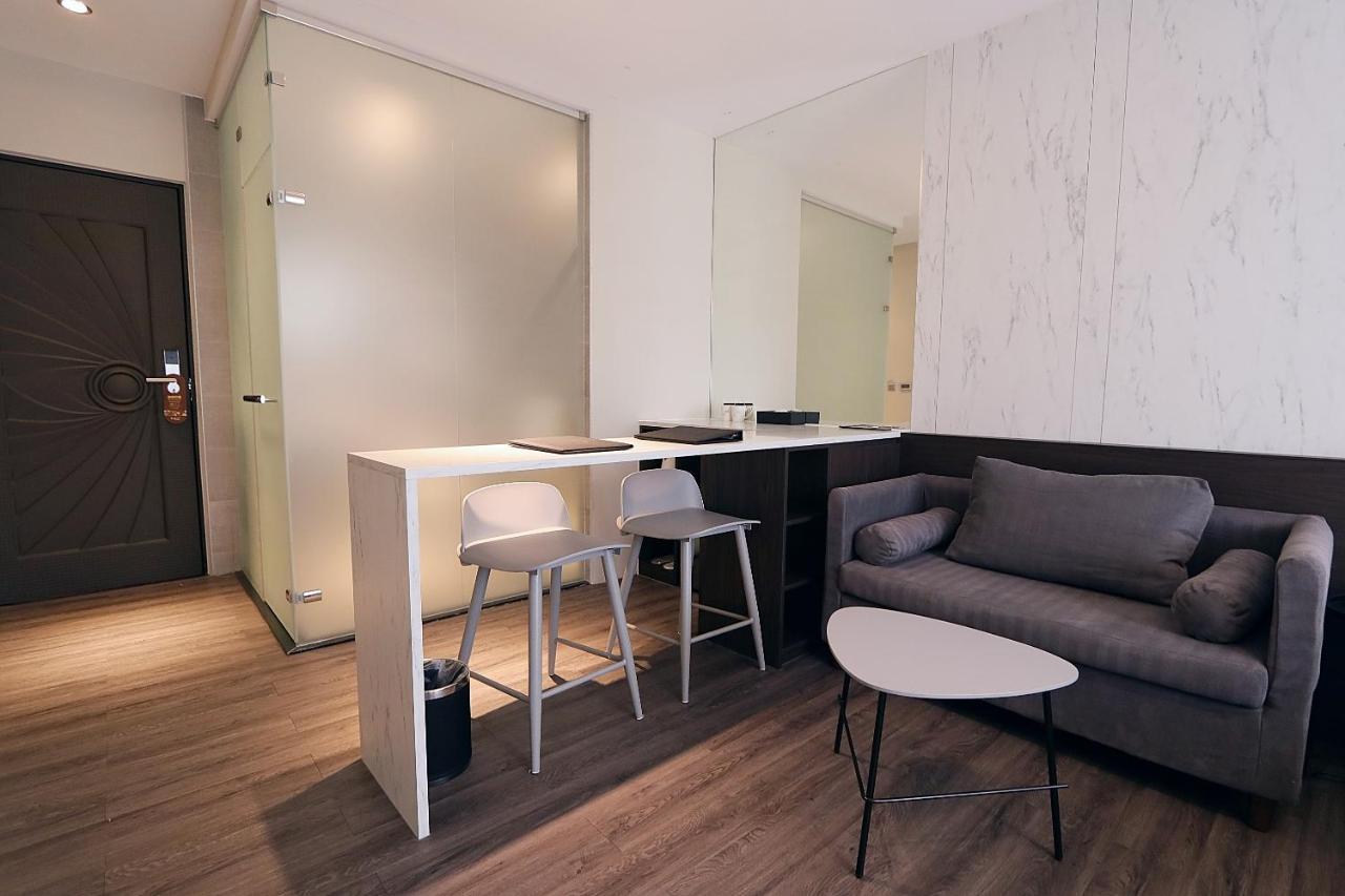Hotel Hesper Hsr Taichung Dış mekan fotoğraf