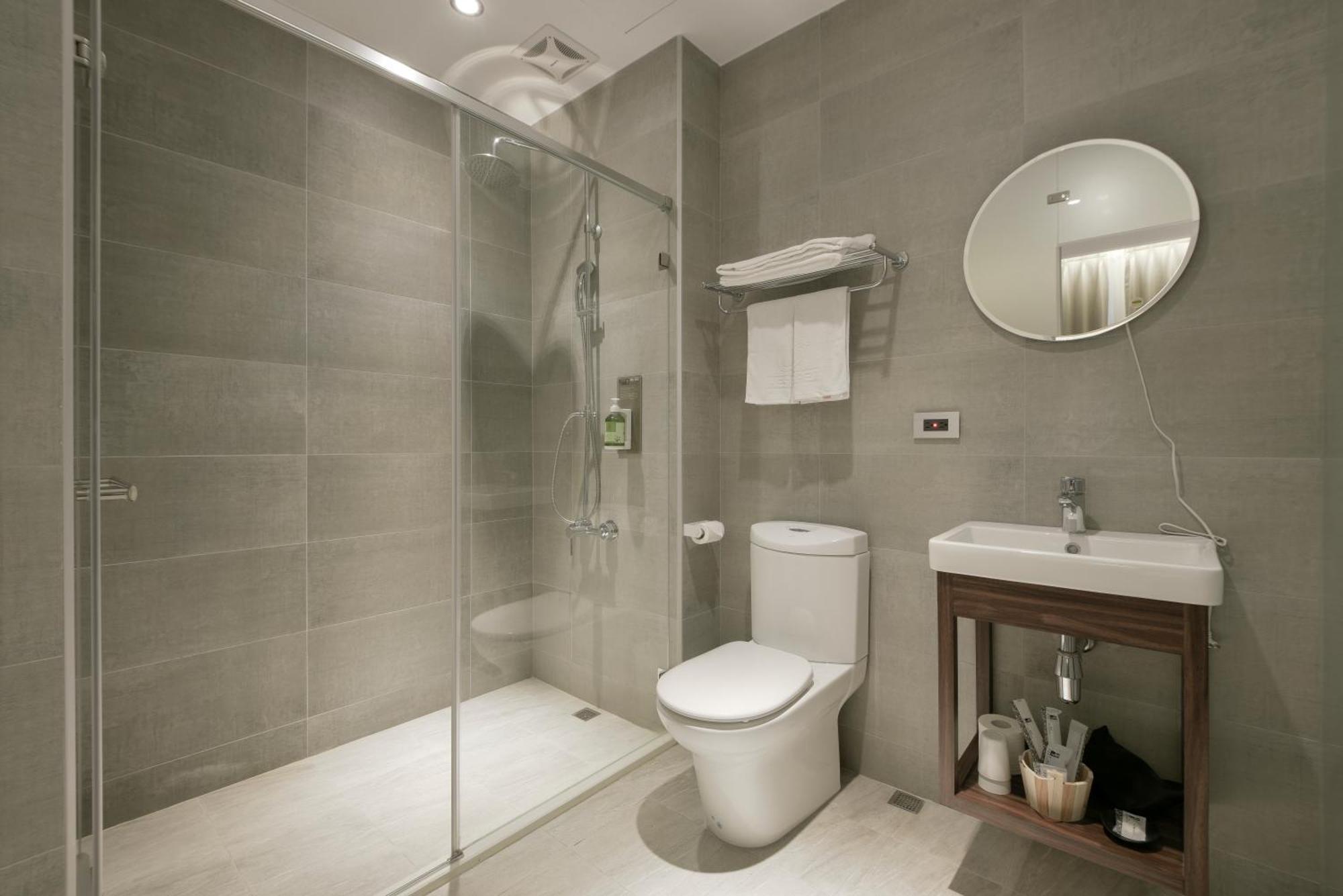 Hotel Hesper Hsr Taichung Dış mekan fotoğraf